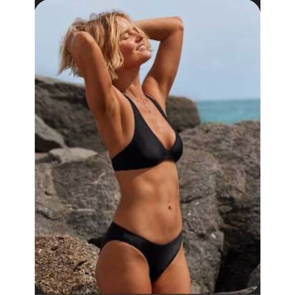 Aerie Offline Black Ribbed Halter Bikini Swim Top Size Large New - Picture 1 of 4